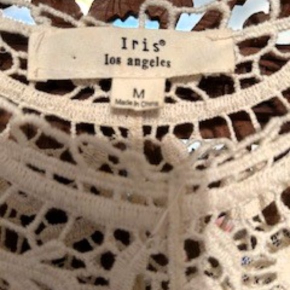 Iris Los Angeles Crochet Knit Tassel Blouse M. Floral mesh with fringe. - Picture 7 of 7